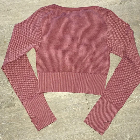 Offline by Aerie Waffle Knit Henley Cropped Nylon Top in Mauve - Picture 6 of 6